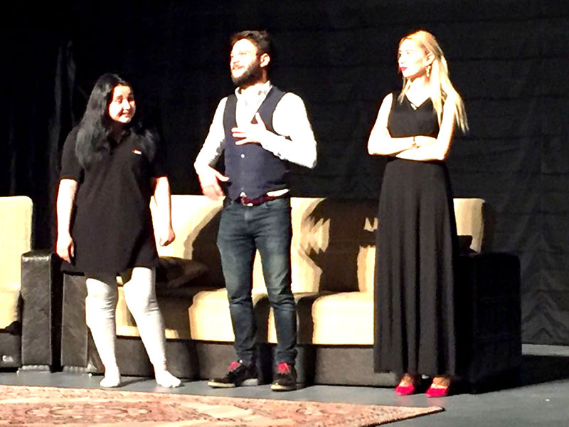 ‘BANA SEVGİLİM DEME’