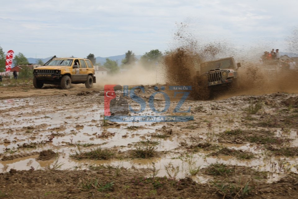 FATSA’DA OFFROAD YARIŞLARI NEFES KESTİ