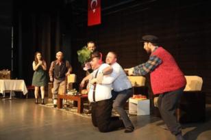 KIZ EVİ NAZ EVİ TİYATROSU BÜYÜK İLGİ GÖRDÜ