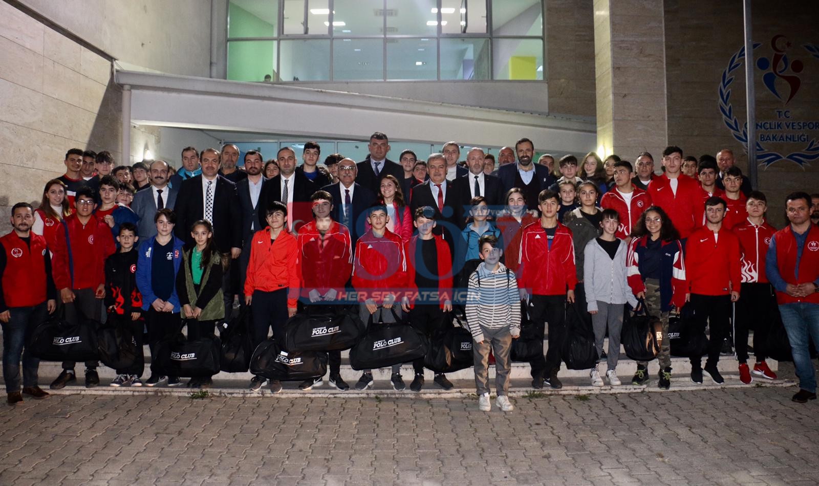 BAŞKAN VEKİLİ ADEM ATİK SPORCULARLA BİR ARAYA GELDİ