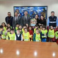 HACER YÜCEL ANAOKULU MİNİKLERİNDEN BELEDİYESİNE ZİYARET