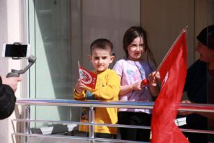 FATSA BELEDİYESİ 23 NİSAN COŞKUSUNU EVLERE TAŞIDI