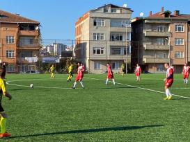 Fatsa’nın eski futbolcuları 5 gol ile rakiplerini uğurladı…