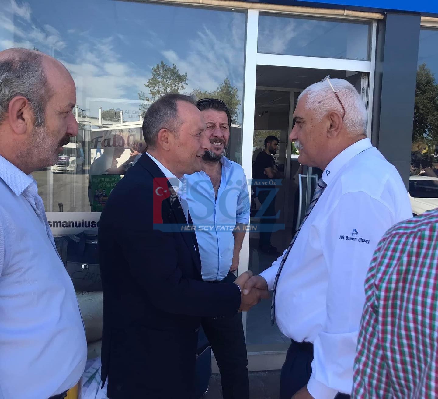 Cumhuriyet Halk Partisi Fatsa İlçe Başkanı Murat İnanlı ve beraberinde ki yönetim kurulu üyeleri Fatsa Otogar esnafını ziyaret ettiler.