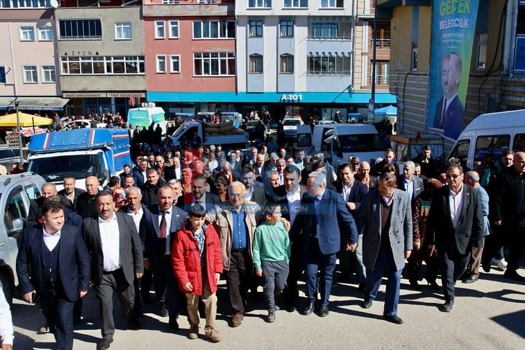 HİLMİ GÜLER’DEN YOĞUN TEMPO BİR GÜNDE 6 MAHALLE ZİYARET ETTİ