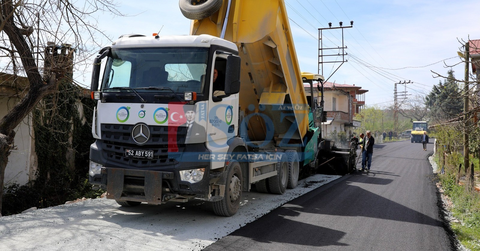 BAŞKAN GÜLER’DEN HIZLI BAŞLANGIÇ ALTINORDU’DA 8 MAHALLEYİ BİRBİRİNE BAĞLAYAN ÖCELİ YOLU ASFALTLANIYOR