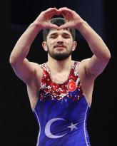 BÜYÜKŞEHİR’İN SPORCULARI BAŞARIYA DOYMUYOR MUHAMMET KARAVUŞ’TAN GÜMÜŞ MADALYA JUDO’DA ALTIN MADALYANIN ADRESİ DEĞİŞMEDİ