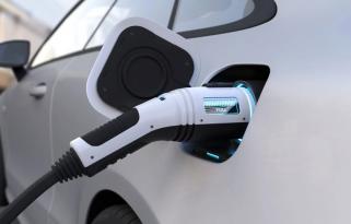 ELEKTRİKLİ VE HİBRİT OTOMOBİLLERE İLGİ ARTIYOR!