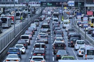 MOTORİNE BU GECE YARISI 2 LİRA 44 KURUŞ İNDİRİM GELİYOR