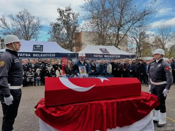 FATSA POLİS TEŞKİLATINDA HÜZÜNLÜ UĞURLAMA