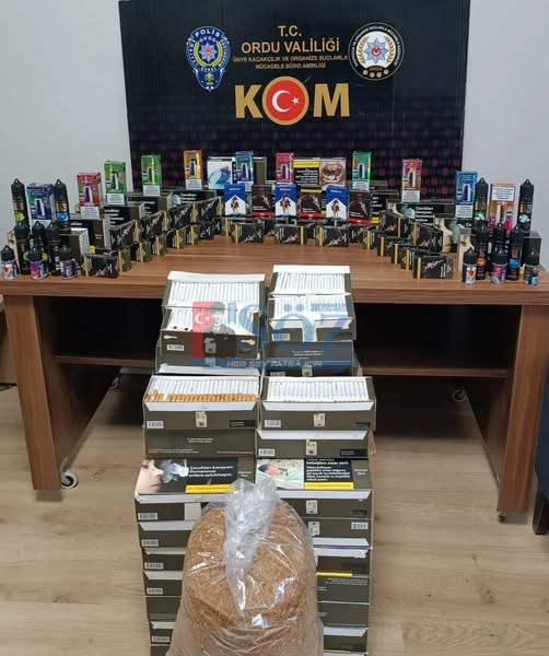 ORDU’DA KAÇAKCILIK OPERASYONLARI : KARGODA SAHTE EHLİYET VE BELGELER ELE GEÇİRİLDİ