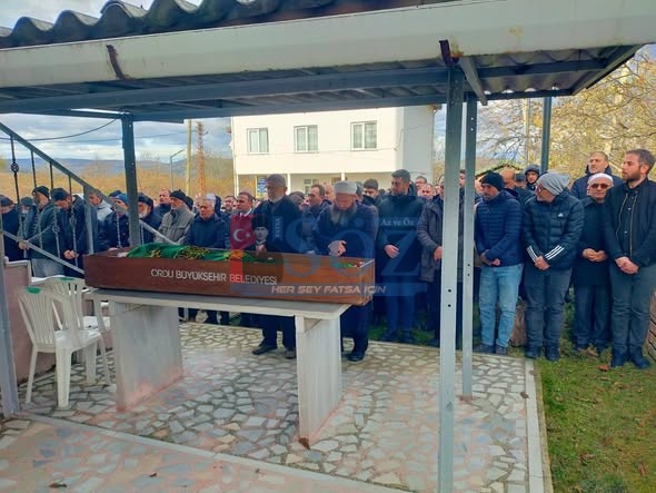 ALİ RIZA MUTLU DUALARLA SON YOLCULUĞUNA UĞURLANDI