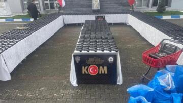 YOLCU OTOBÜSÜNDEN CEPHANELİK ÇIKTI!