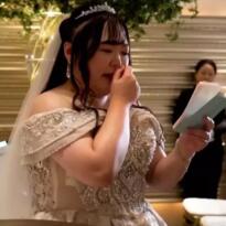 JAPON KADIN YAPAY ZEKA KARAKTERİYLE EVLENDİ: GELİNLİK GİYİP DÜĞÜN YAPTI