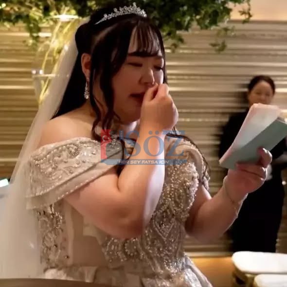 JAPON KADIN YAPAY ZEKA KARAKTERİYLE EVLENDİ: GELİNLİK GİYİP DÜĞÜN YAPTI