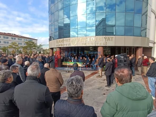 PROF. DR. SADIK KILIÇ SON YOLCULUĞUNA UĞURLANDI : ORDU ÜNİVERSİTESİ YASTA