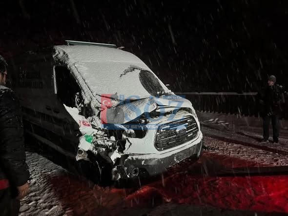 CENAZE ARACI DEVRİLDİ: FACİANIN EŞİĞİNDEN DÖNÜLDÜ