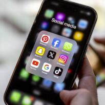 15 YAŞ ALTINA SOSYAL MEDYA SINIRLAMASI GELİYOR