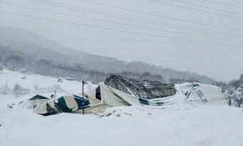 AKKUŞ’TA SPOR SALONU ÇÖKTÜ