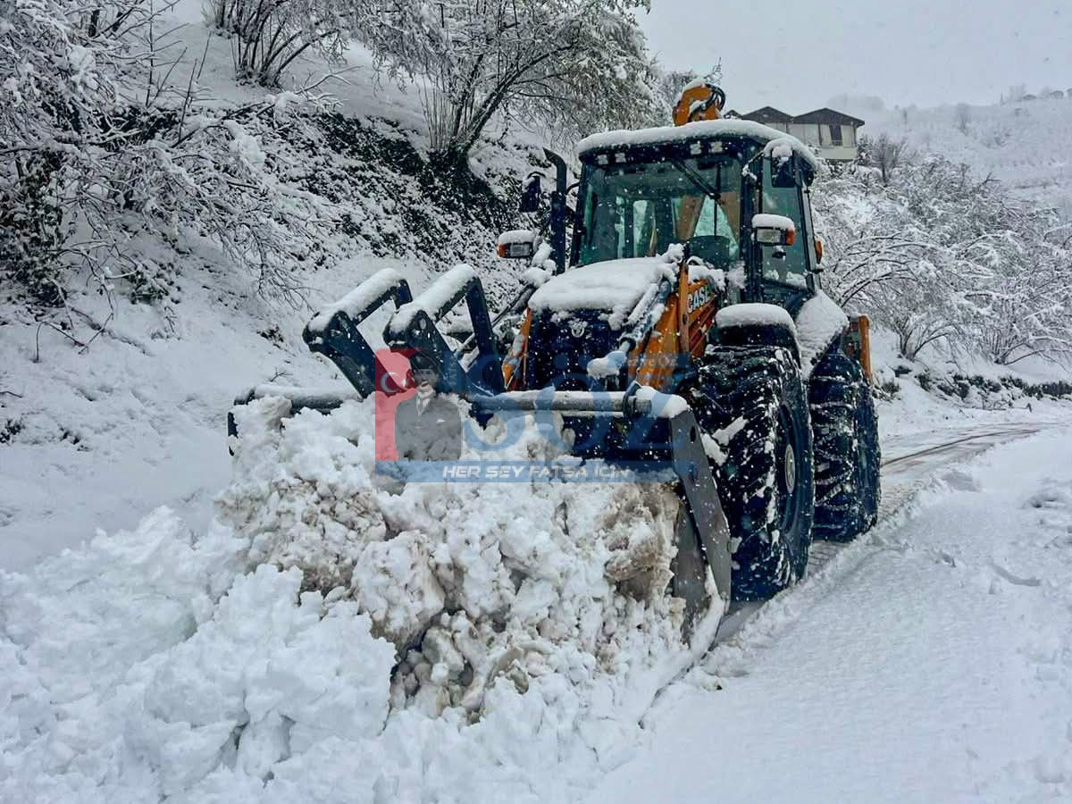 FATSA BELEDİYESİ’DE KAR NÖBETİ DEVAM EDİYOR