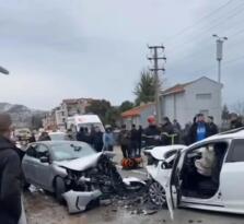 PERŞEMBE’DE TRAFİK KAZASI :4 YARALI