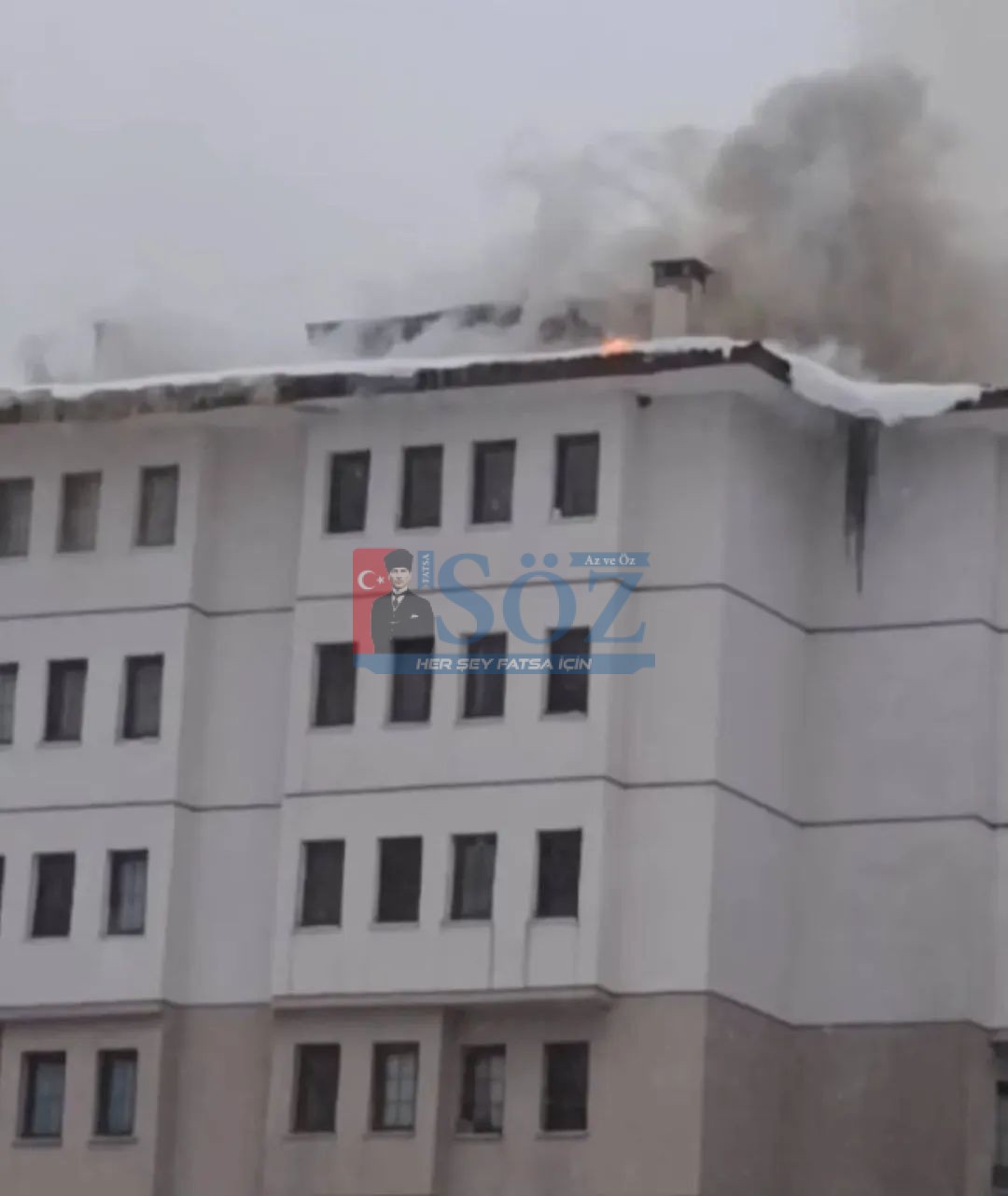 MESUDİYE’DE BACA YANGINI KORKUTTU