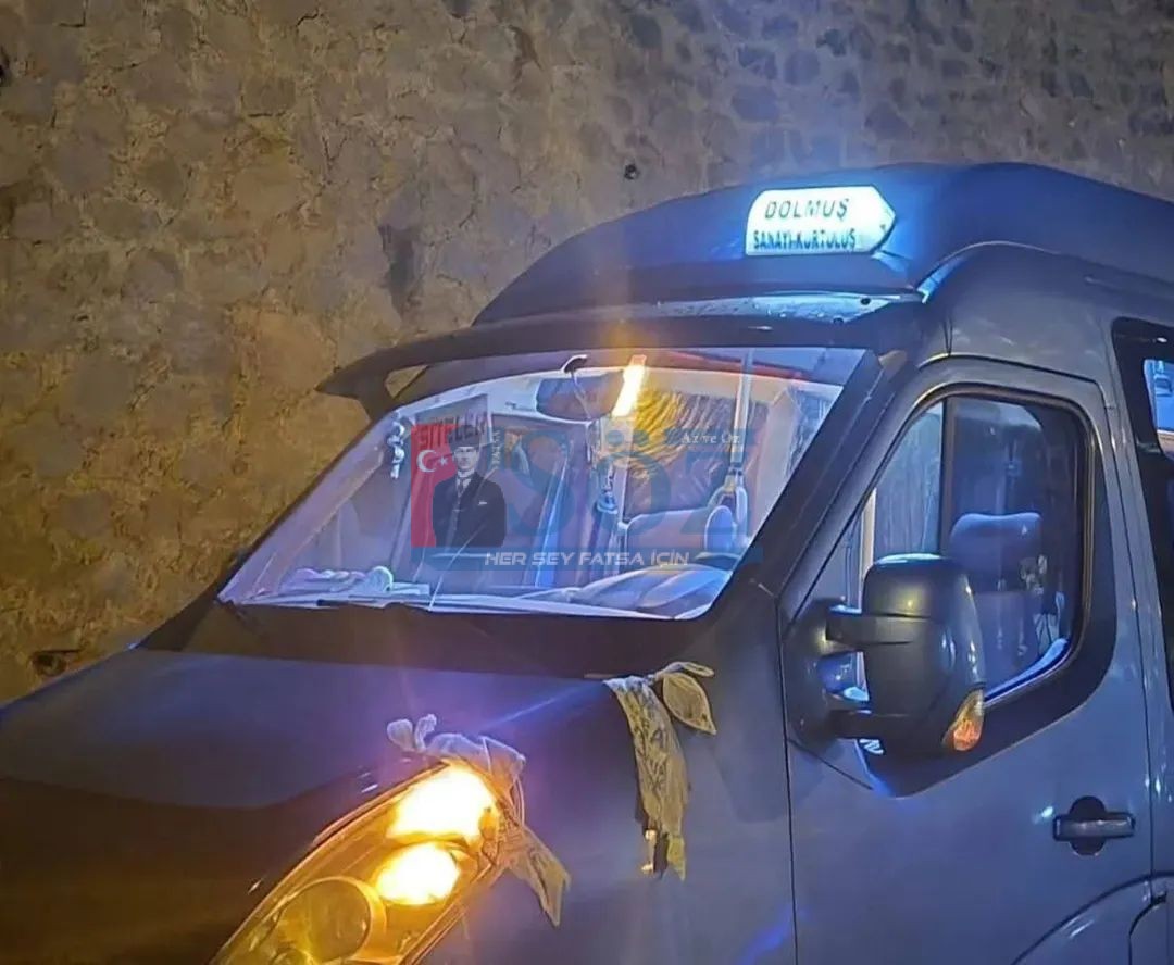 DOLMUŞLARA TAŞLI SALDIRI PANİĞİ