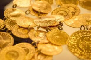 NERDEN NEREYE !DÜĞÜNLERİN VAZGEÇİLMEZİ ÇEYREK ALTININ FİYATI DUDAK UÇUKLATIYOR