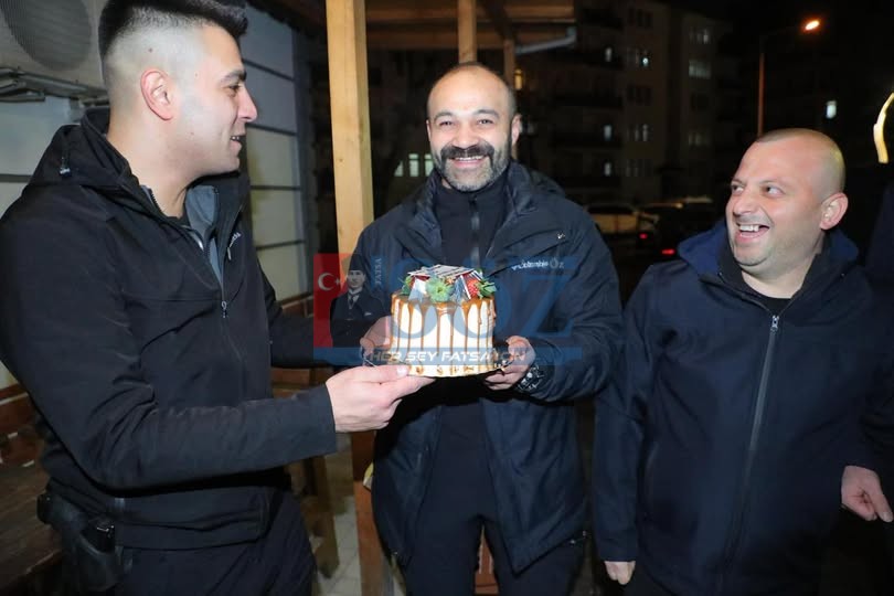 FATSA’DA YILIN SON DAKİKALARINDA SÜPRİZ DOĞUM GÜNÜ…