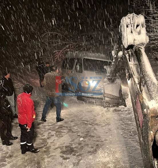 SÜRÜCÜLER YOLLARDA MAHSUR KALDI