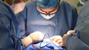 HİNDİSTAN’DA İLGİNÇ OLAY: ÇOCUĞUN MİDESİNDEN OYUNCAK ÇIKARILDI