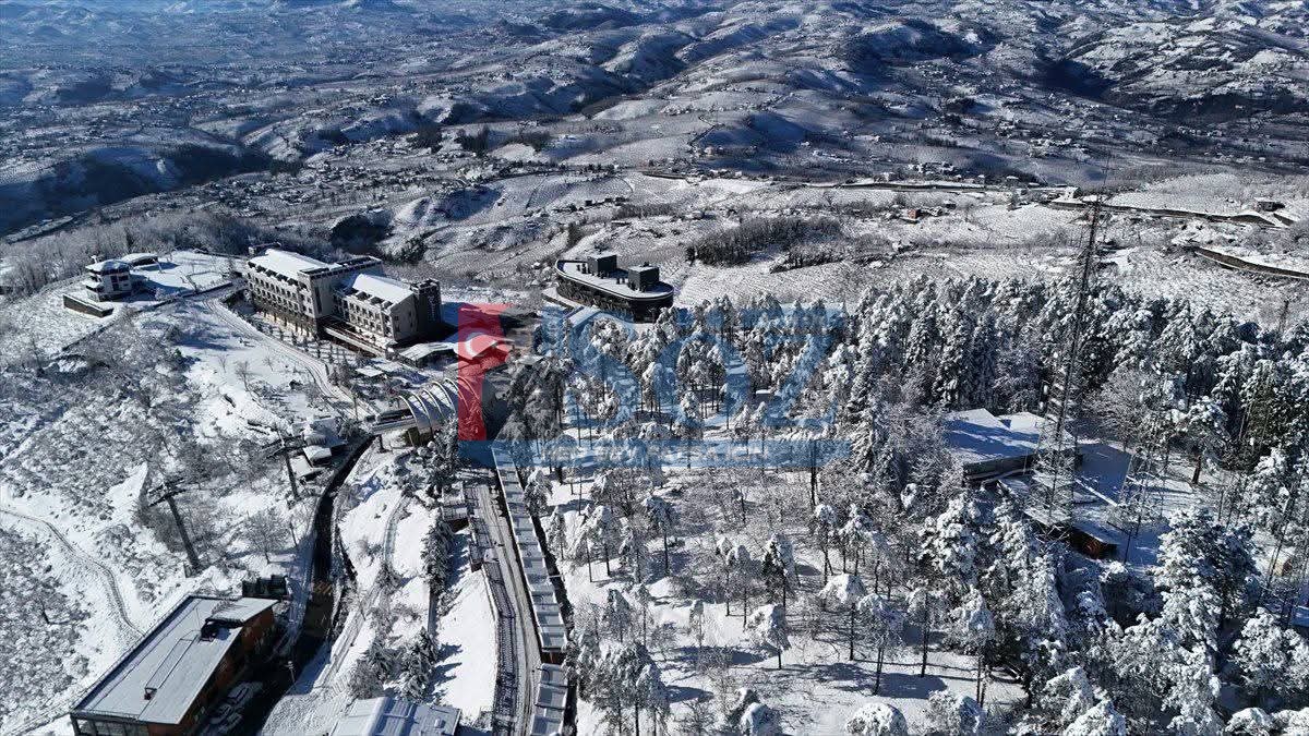 KAR YENİDEN ETKİLİ OLDU ,KORGAN BEYAZA BÜRÜNDÜ