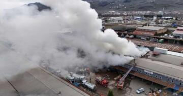 ALTINORDU’DA TOPTANCILAR SİTESİ’NDE BÜYÜK YANGIN