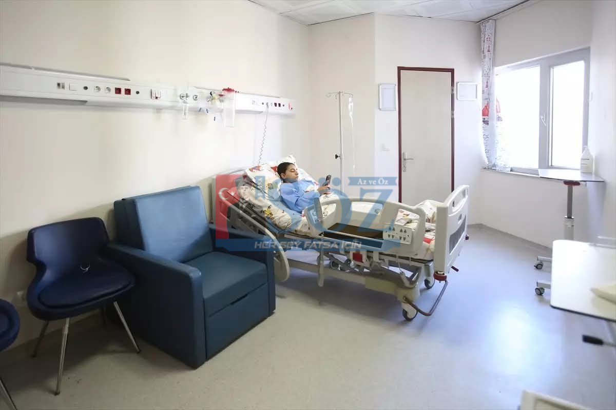 BULANTIYLA GİTTİ, MİDESİNDEN SAÇ YUMAĞI ÇIKTI