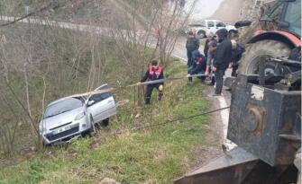 KABADÜZ İLÇEMİZDE ŞİDDETLİ RÜZGÂR ARACI SÜRÜKLEDİ