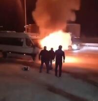 SEYİR HALİNDEKİ MİNİBÜS ALEV ALDI