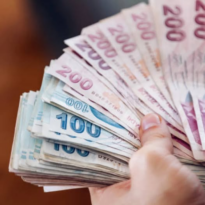 EMEKLİ BAYRAM İKRAMİYESİ BELLİ GİBİ: ERDOĞAN DEVREYE GİREBİLİR