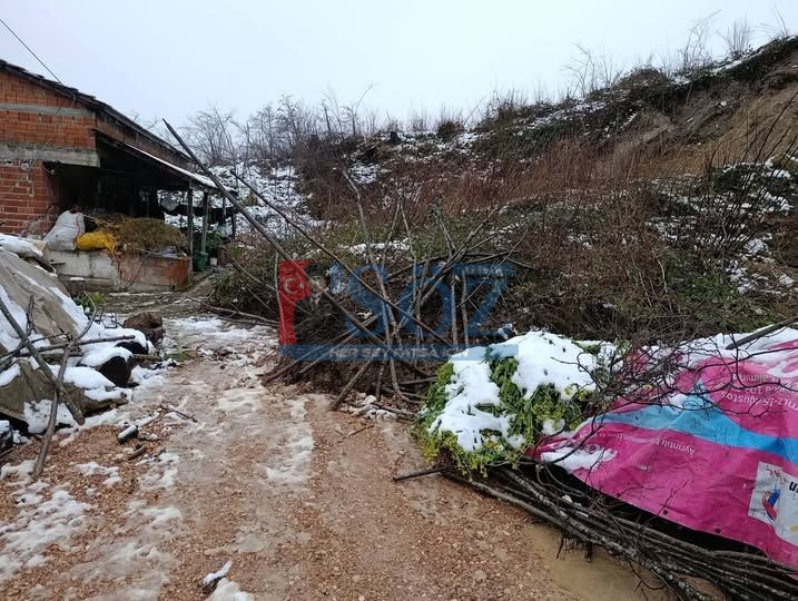 FATSA’DA TOPRAK KAYMASI: EV TEDBİR AMAÇLI BOŞALTILDI