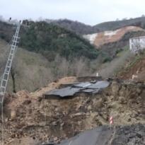 ÜNYE–AKKUŞ–NİKSAR YOLU ULAŞIMA KAPANDI