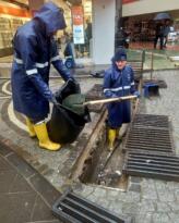 FATSA’DA SEL RİSKİNE KARŞI MAZGALLAR TEK TEK ELDEN GEÇİRİLDİ