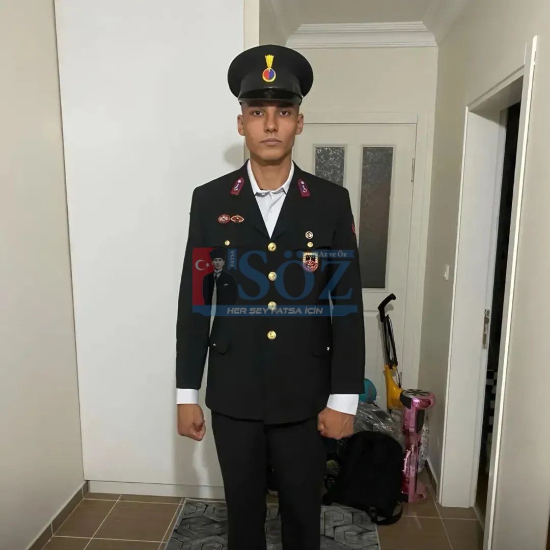 FATSA’YA ACI HABER: UZMAN ÇAVUŞ BALKONDAN DÜŞEREK HAYATINI KAYBETTİ