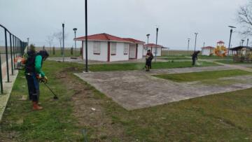 PARK BAHÇELER EKİBİNDEN BAHAR HAZIRLIĞI 