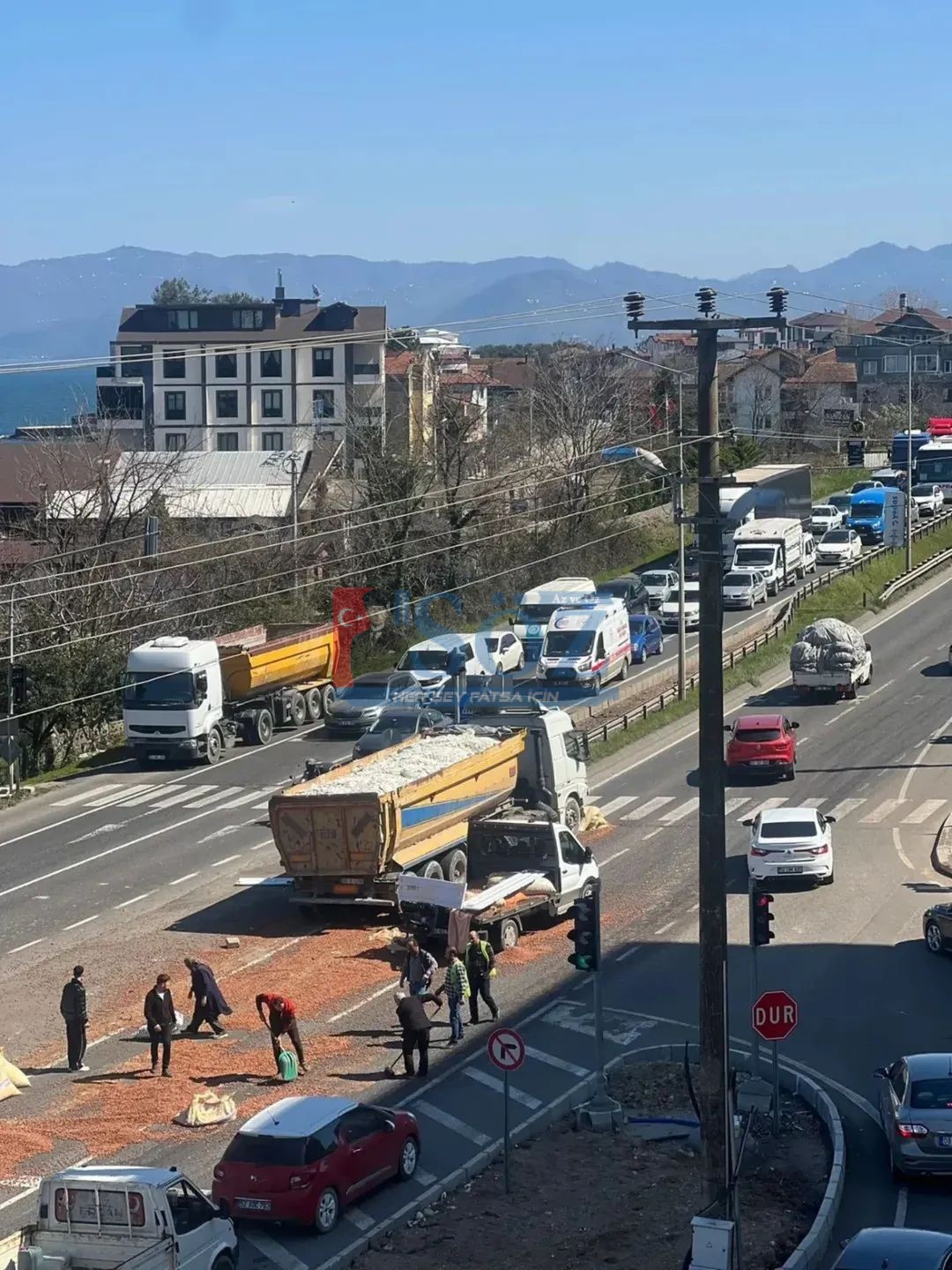 FATSA’DA KAVŞAKTA KAZA