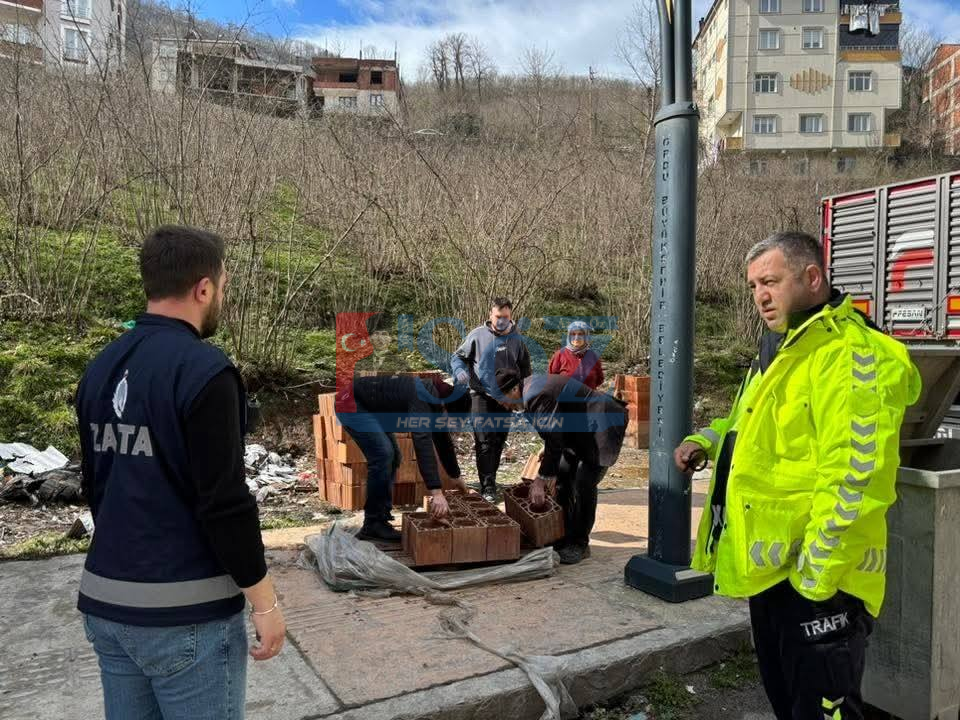 KABATAŞ’TA KALDIRIM İŞGALLERİNE DENETİM