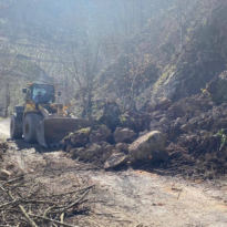 Heyelan Nedeniyle Kapanan Yol Kısa Sürede Açıldı