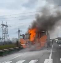 Komşu ilçemiz Ünye’de Tırın Motoru Alev Aldı.