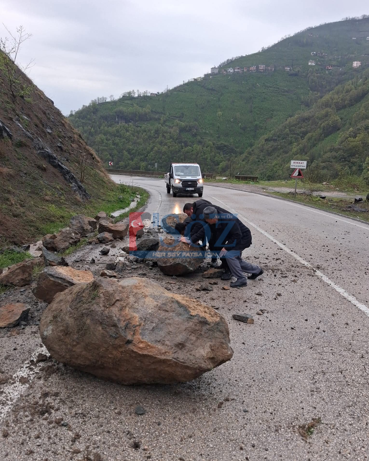 🚧 Aybastı–Fatsa Yolunda Kaya Düşmesi