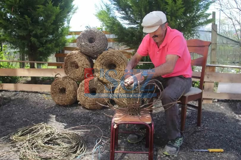 45 Yıllık Usta Doğadan Toplayıp Sepete Dönüştürüyor
