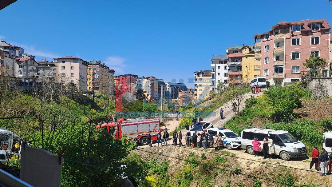 🚗 FATSA’DA ARAÇ DEREYE YUVARLANDI: 2 YARALI