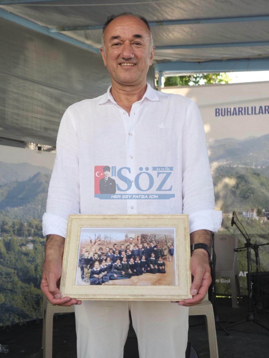 50 Yıllık Okul Fotoğrafı Memleketinde Duygulandırdı